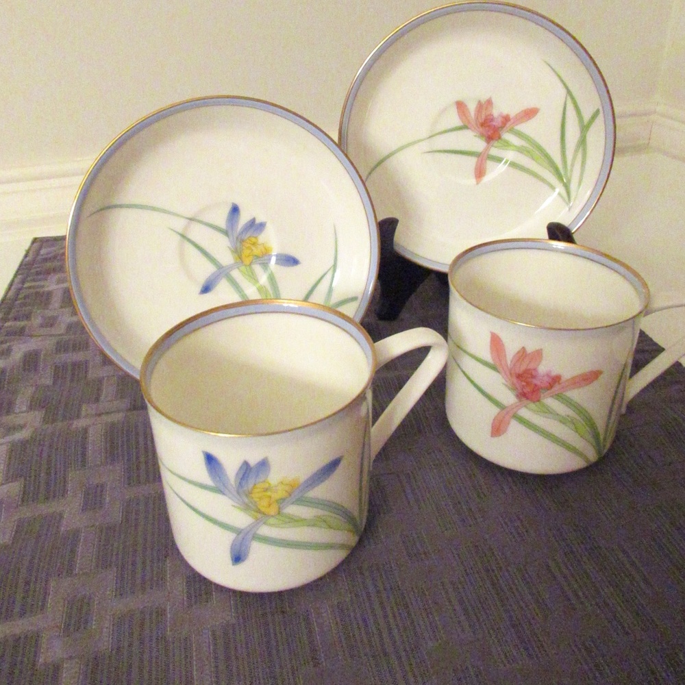 Koransha Japanese porcelain tea cups and saucers